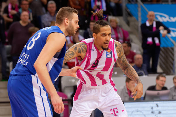 球队在防守 球队在防守