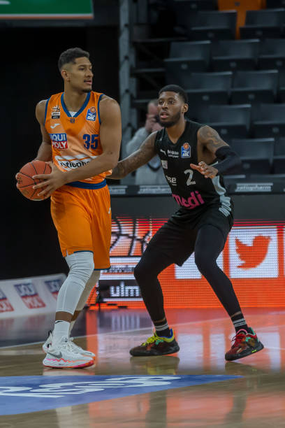 萨的态度显 萨的态度显