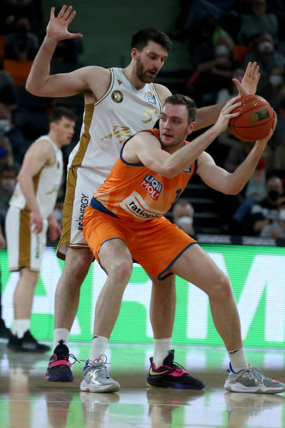 本智和曾多 本智和曾多